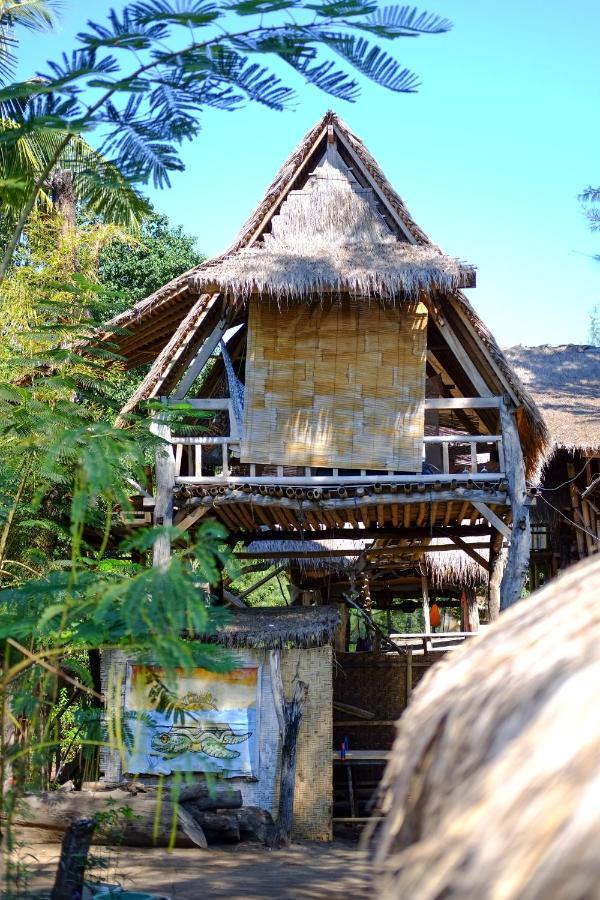 Gili Meno Eco Hostel Exterior photo